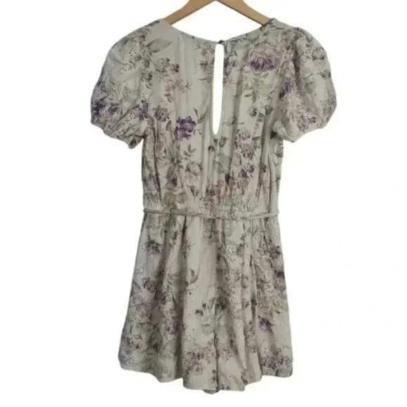 American  Eagle Floral Romper Wrap Front Cream Playsuit Cottage Core Size XS - Picture 9 of 16